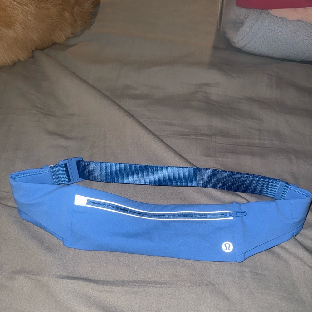 NWOT Lululemon Fast and Free Running Belt Pool Party Adjustable Reflective L/XL